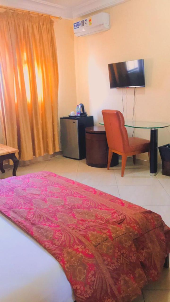 Charleston Hotel Accra Room photo