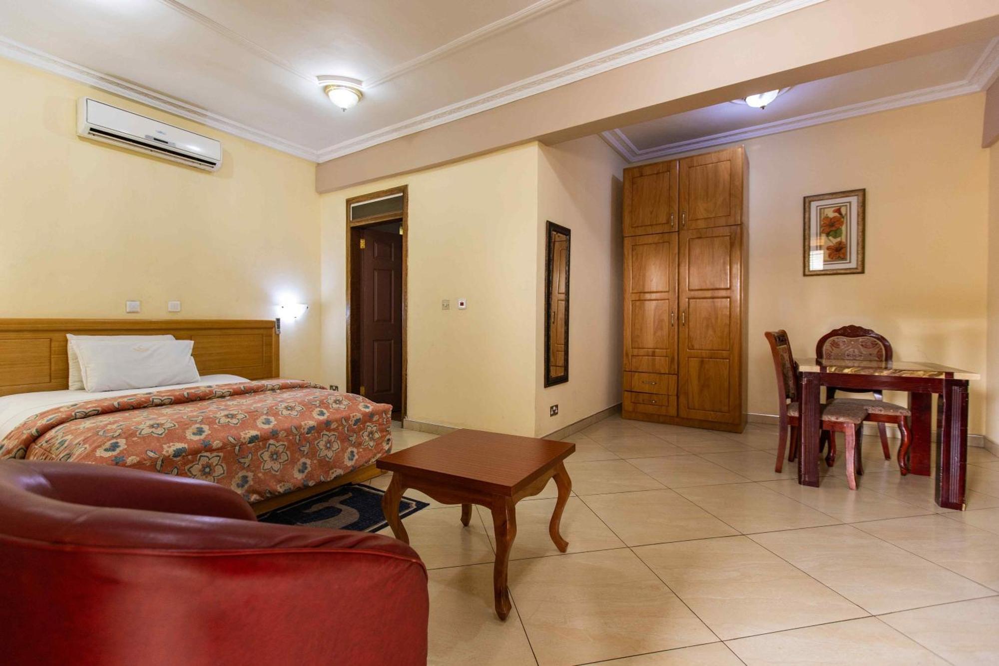 Charleston Hotel Accra Room photo