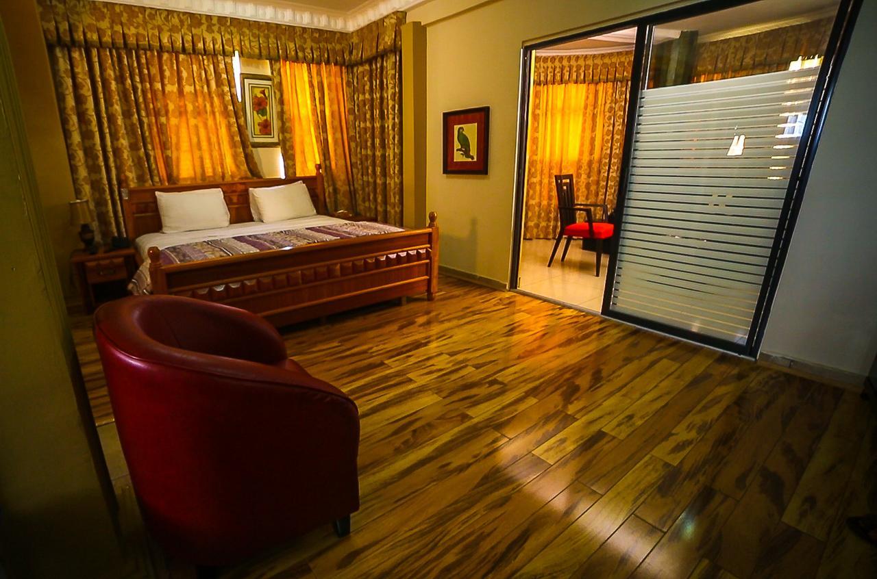 Charleston Hotel Accra Exterior photo